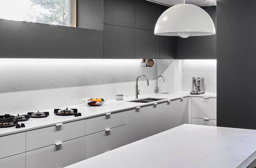 Black & White Kitchen Design – Greenwich