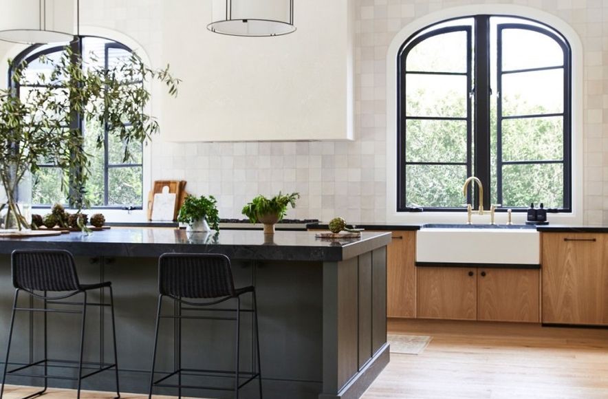 Black Beauty Kitchen