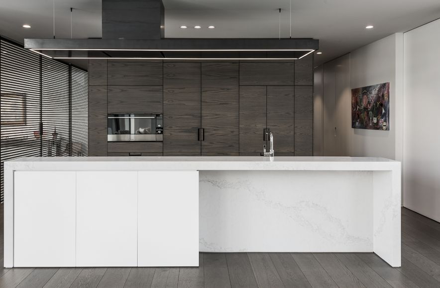 Leading With Veneer