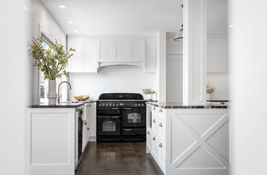 Kitchens by Perfect Lines