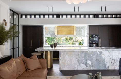 Calacatta Macchia Kitchen