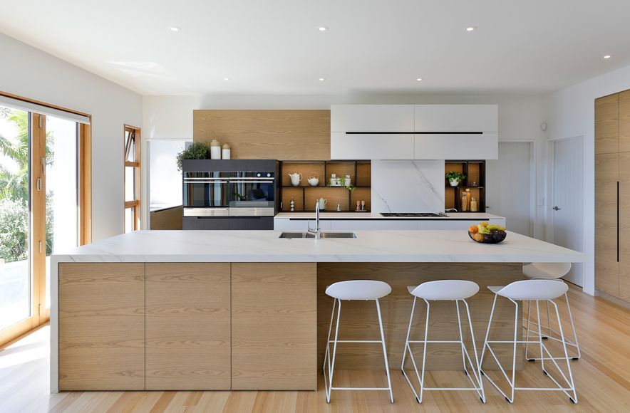 Two-toned veneer beauty