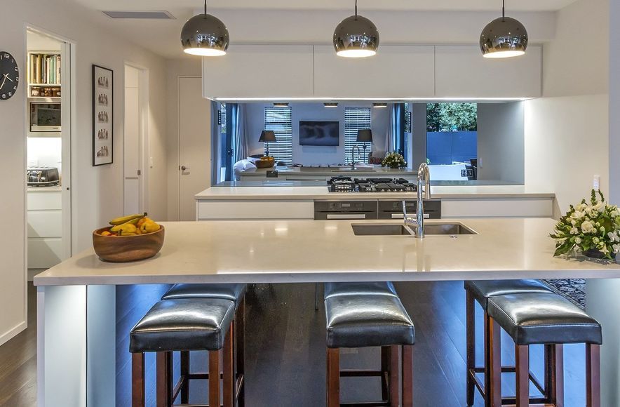 Stylish Kitchen Uses Hidden Handles