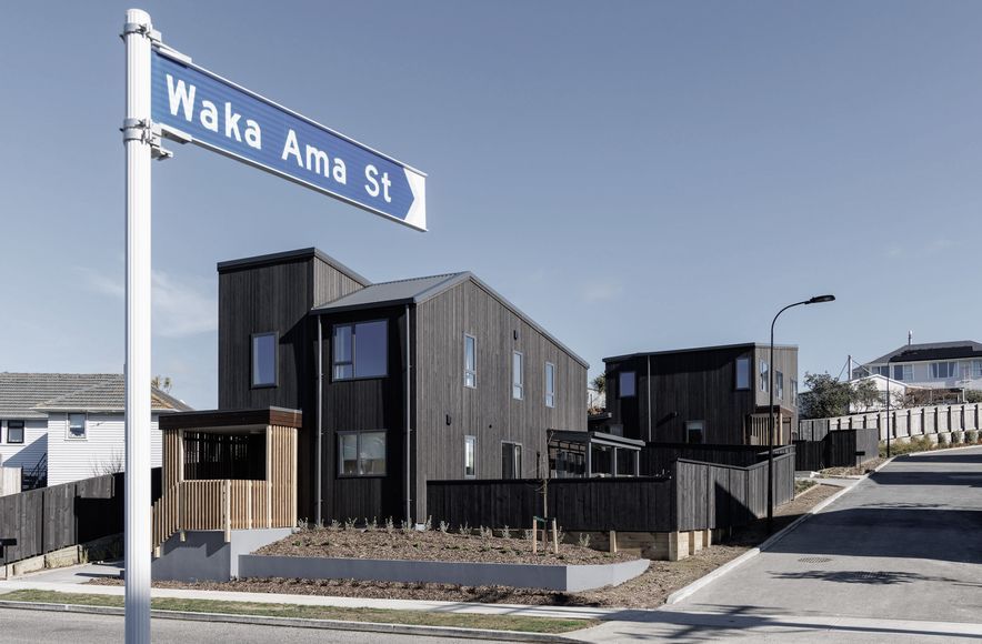 Waka Ama St