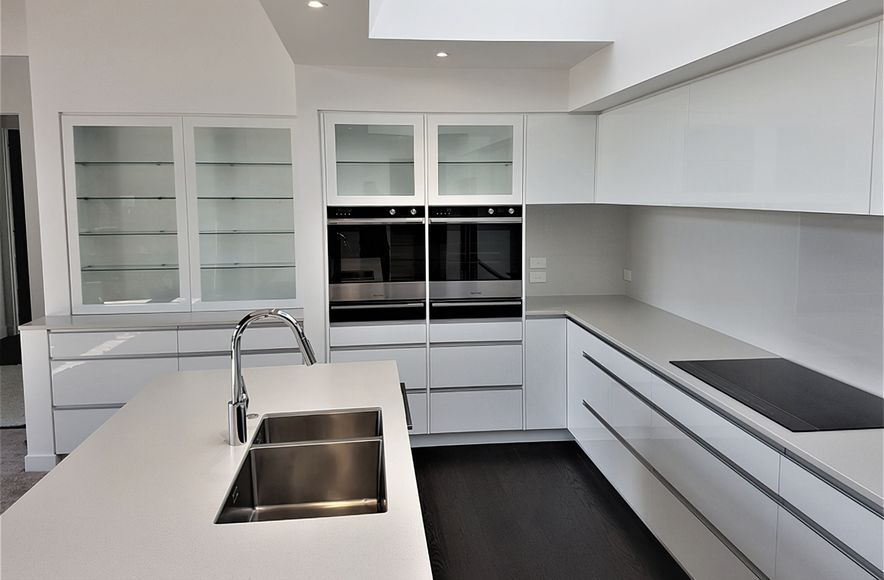 Modern Minimalist Kitchen