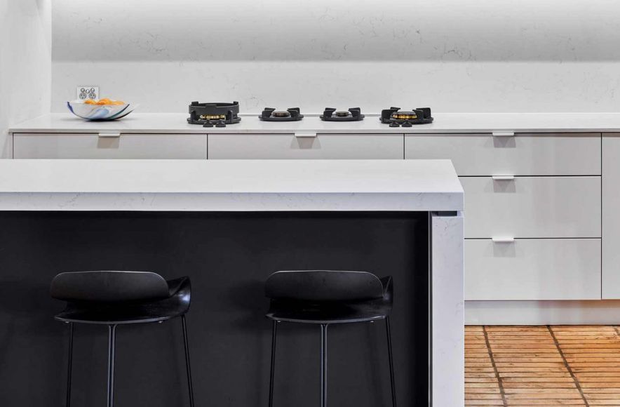 Black & White Kitchen Design – Greenwich