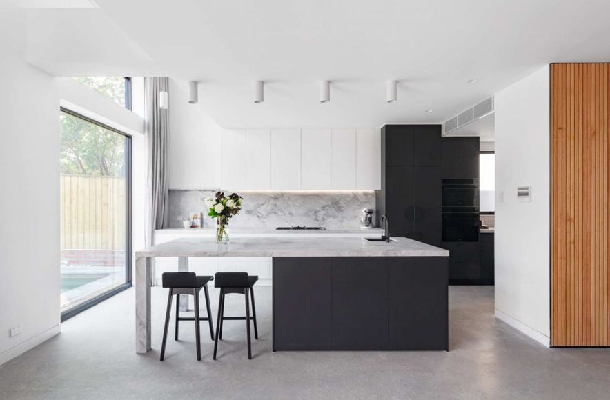 Stylish Black and White Kitchen, Rodd Point