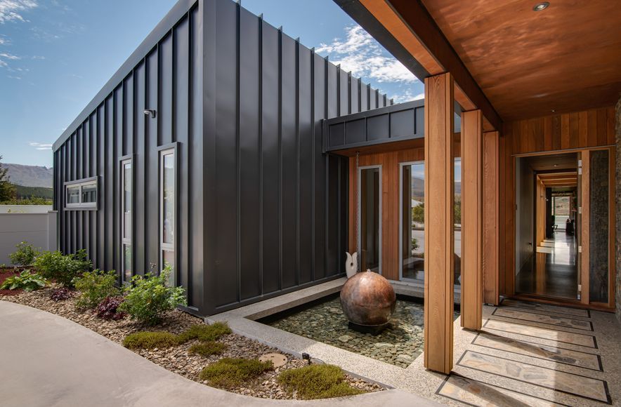 Cromwell Lakehouse