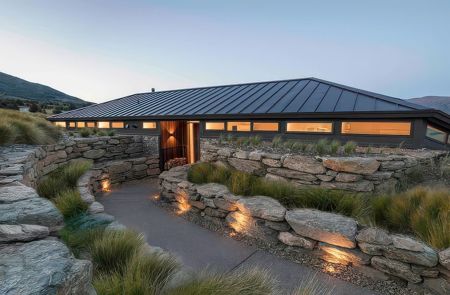 Rangi Kahu, Wanaka