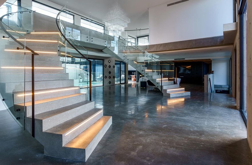 The Esplanade – Twin Bent Glass Curved Staircase