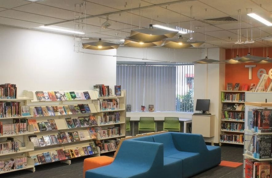 Takapuna Library