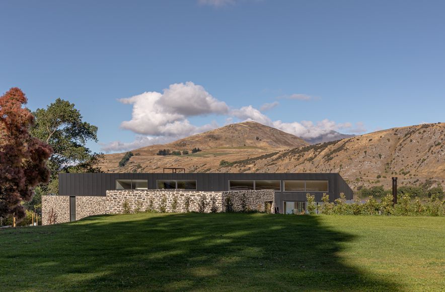 Lake Hayes Home
