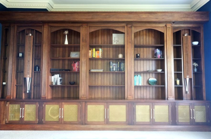 Custom Furniture - Arts
& Crafts Home