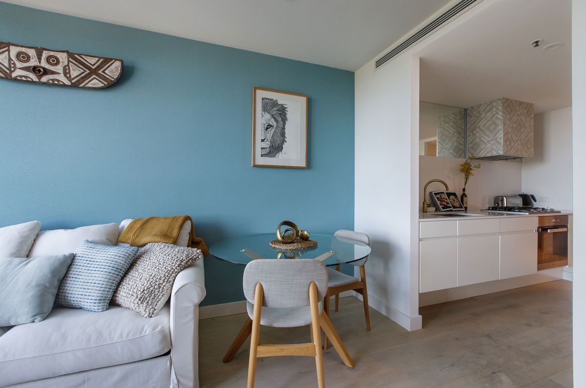 Artistic studio near Albert Park