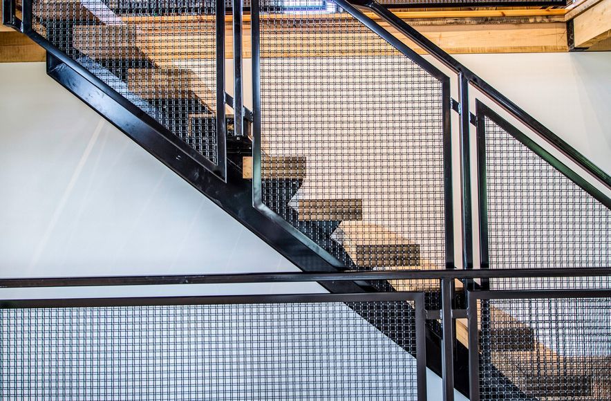 Barn Home Wire Mesh Railing