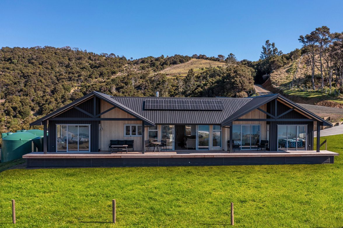 McKinnon House - Kuaotunu