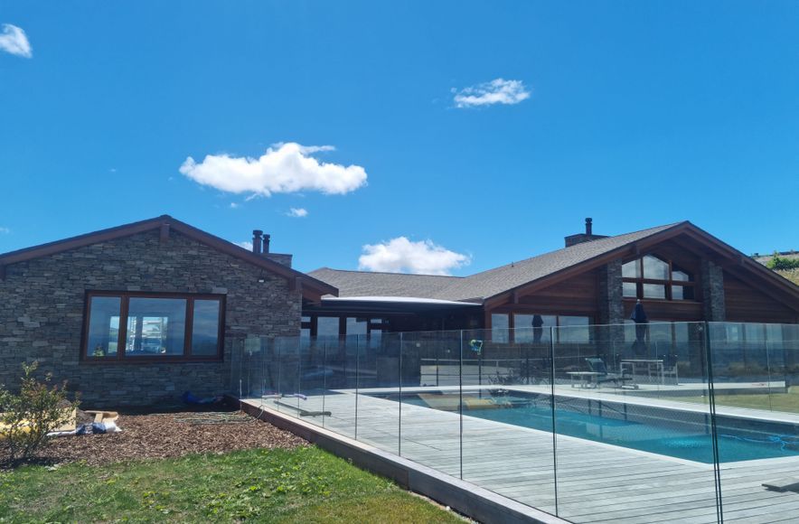 Whakaroa House