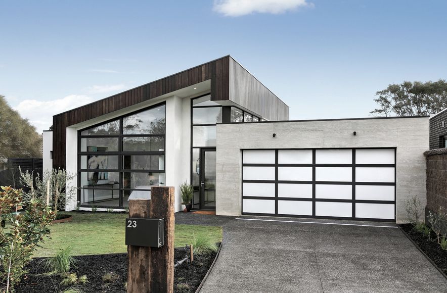 23 Nelson, Mornington
