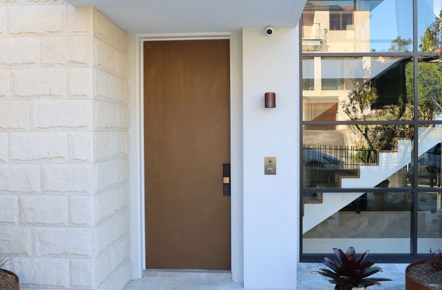 Hunters Hill | Bronze Aged Finish