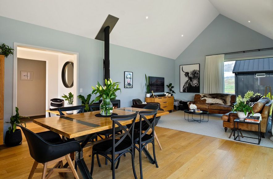32 Falconer, Jacks Point