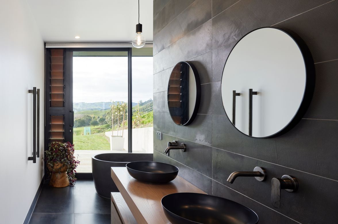 Turner Road Architecture - Stepped Ridge House