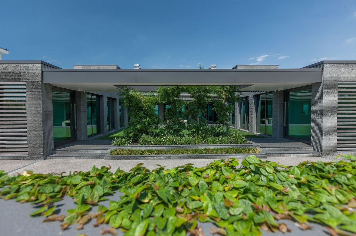 Castor Bay House