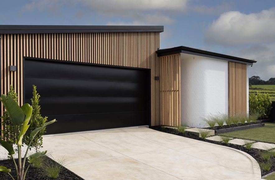Palm Springs Flair in Warkworth Ridge