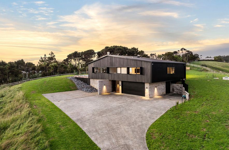 Skyfall - Modern Design
