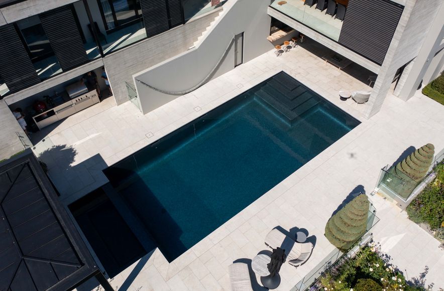 Fully tiled mosaic pool