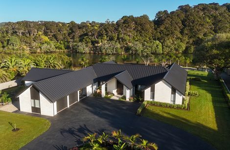 Riverfront Home, Paihia
