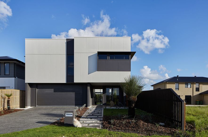 Helensvale House