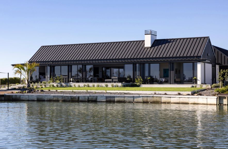 Lake View House