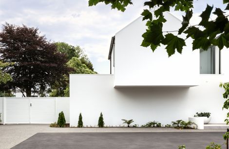 White Peaks House