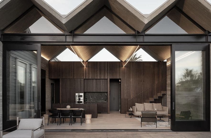 Poured Pleats Home, Auckland