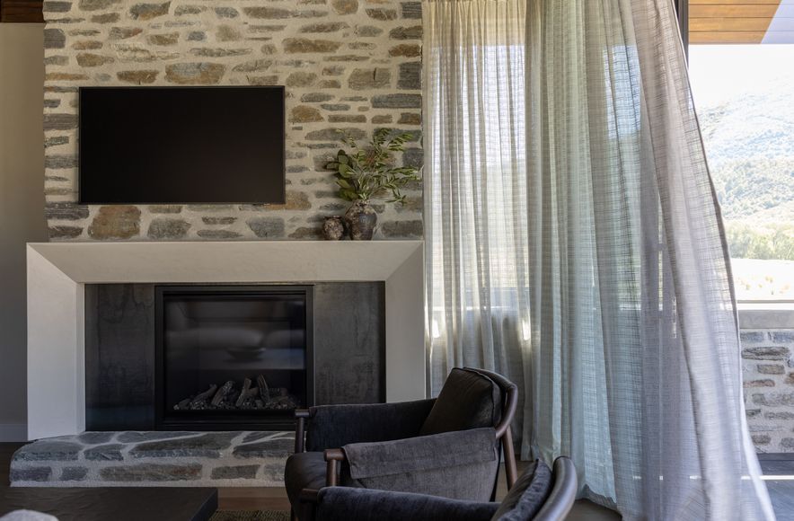 Toms Creek Residence