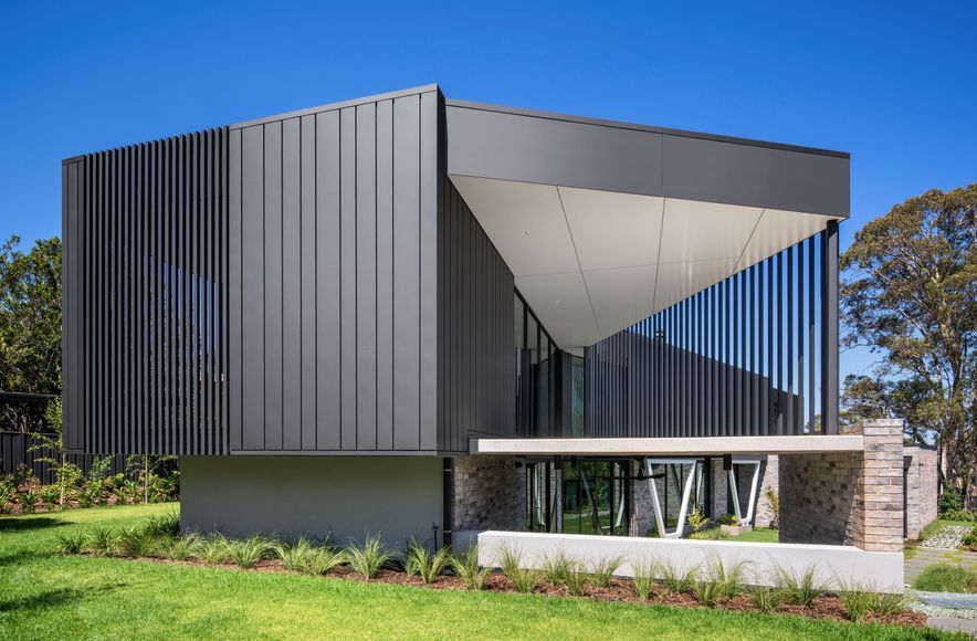Rentoul - A House on Two Stones