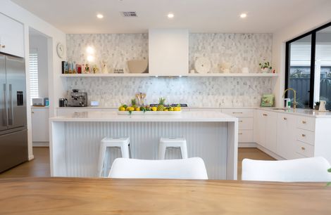 Quiet Comfort, Modern Style