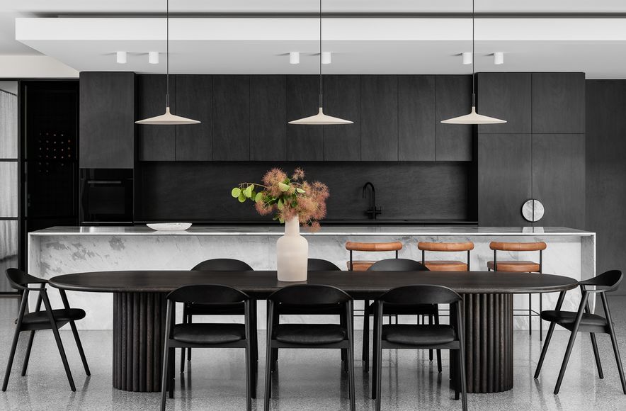 Round Choreography Residence