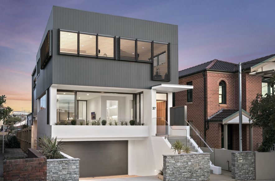 Clovelly New Build 2017