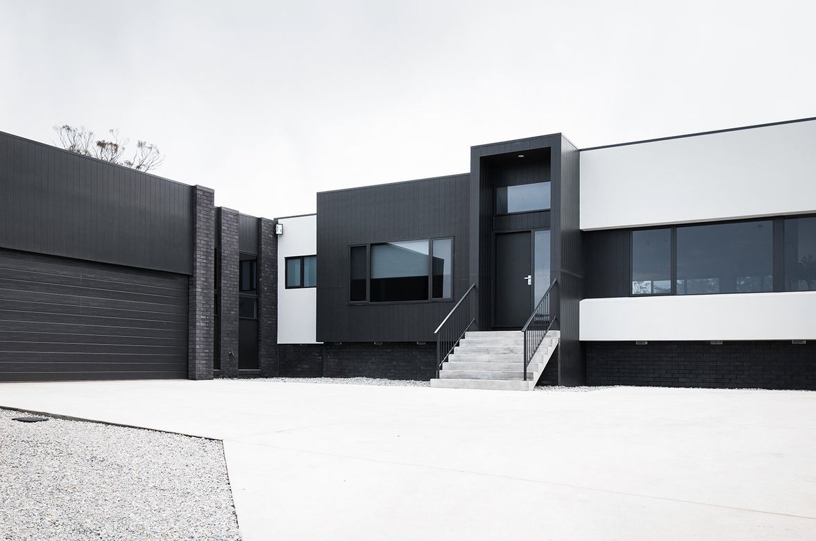 55 Lakeside Drive