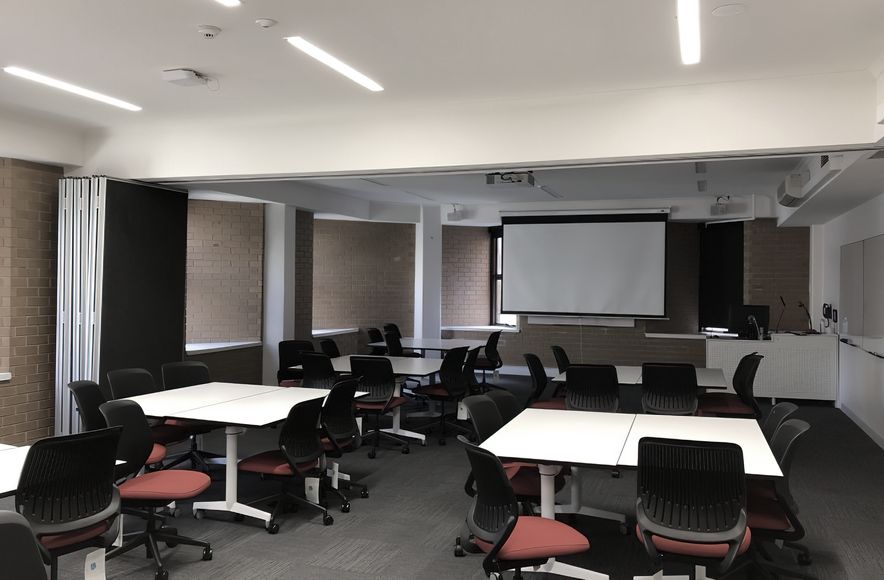 La Trobe - University