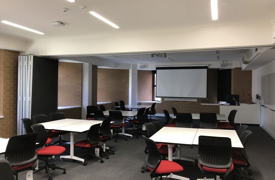 La Trobe - University