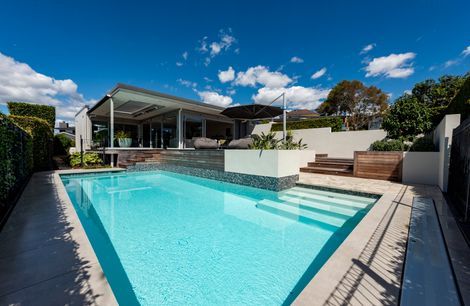 Mellons Bay Seaside Executive Pool
