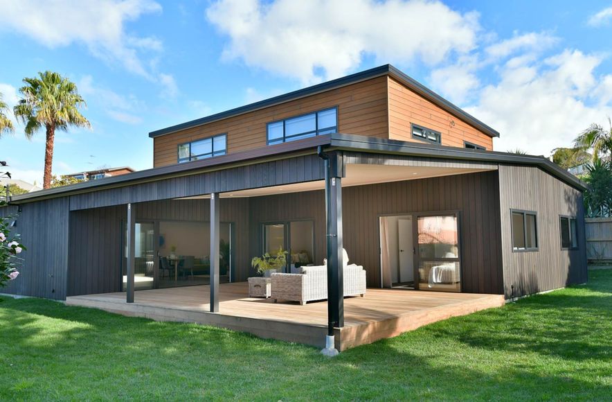 Spacious Four-Bed Family Retreat with Idyllic Outdoor Living