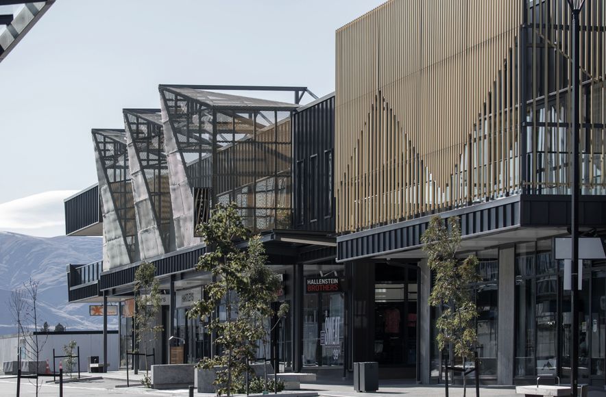 Queenstown Central Shopping Center