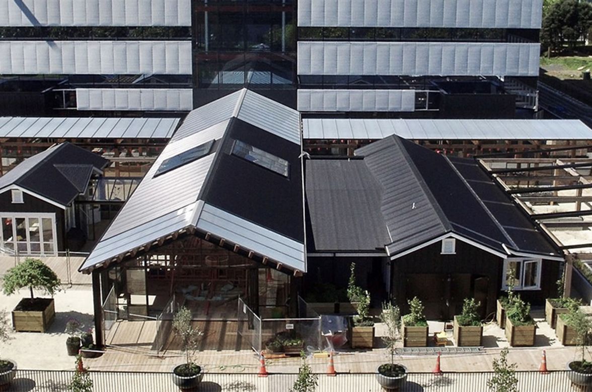 Smales Farm B:Hive