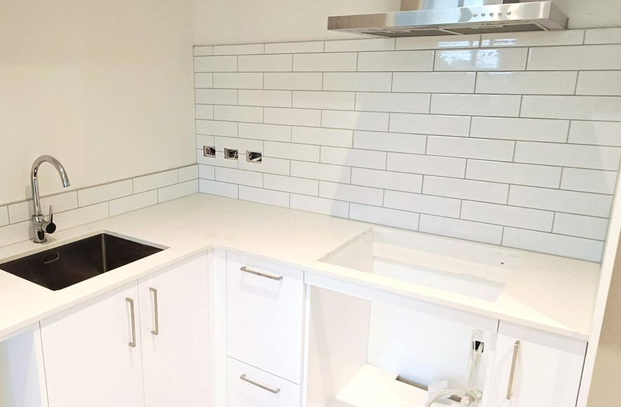 Damn Good Tiling - Universal Homes residential tiling