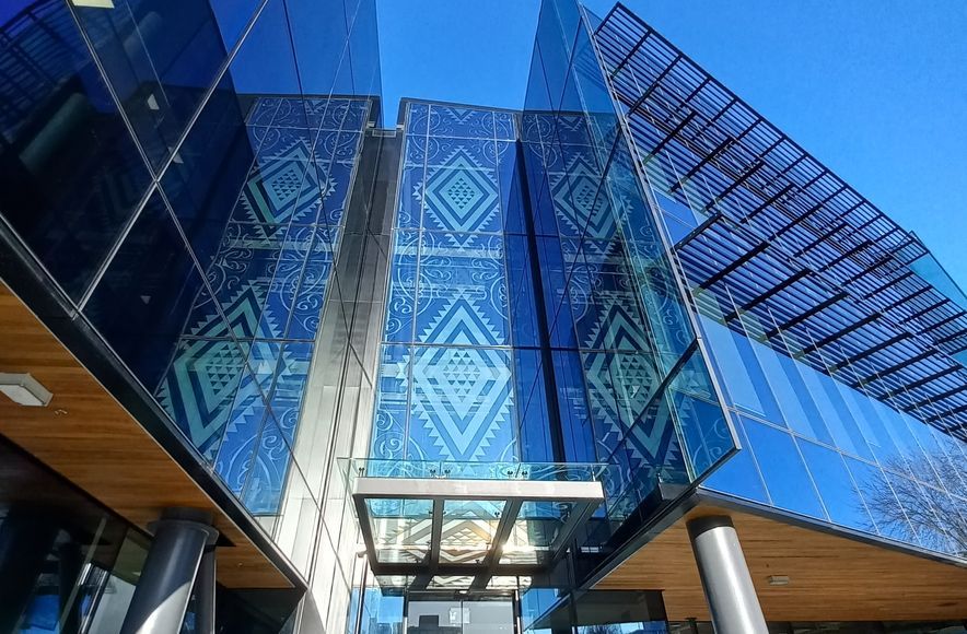 Amohia Ake, Hamilton