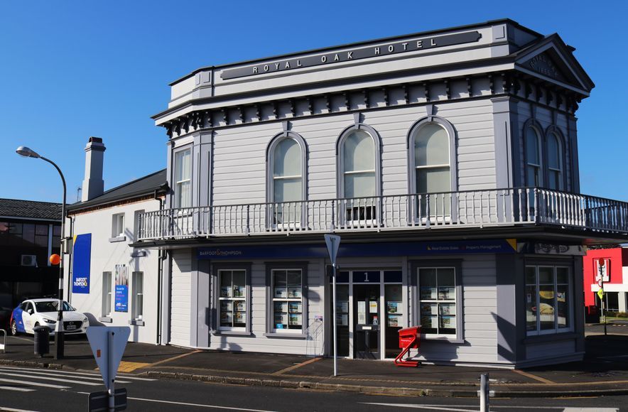 Barfoot & Thompson | Royal Oak | Restoration