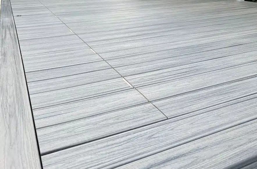 Kellyville Decking Concealed Pool Cover